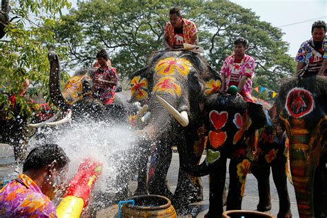 Thailand's Songkran festival: Photos of huge water pistol fight in ...