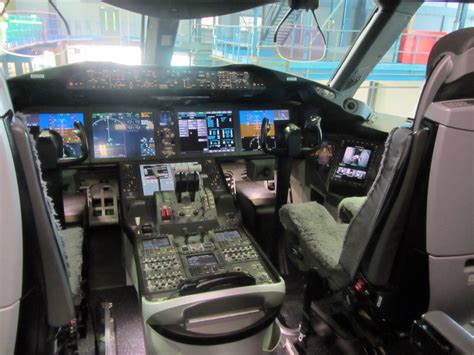 B787 Cockpit | B787 prototype, Hanger 6, Dublin, Jan 27th 20 ...