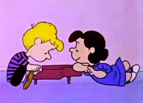 Lucy and Schroeder | Charlie brown, Charlie brown piano, Charlie brown ...