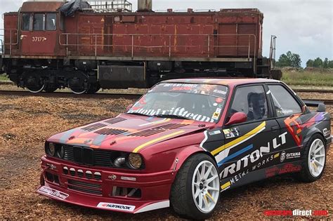 Racecarsdirect.com - BMW E30 drift