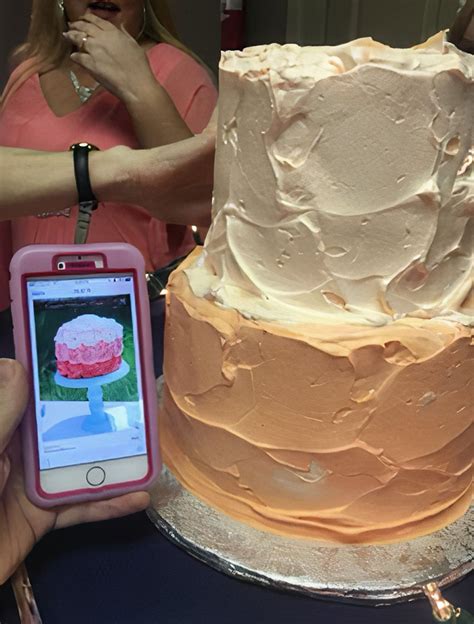 40 Times People Questioned If These Wedding Cakes Were The Right Choice ...