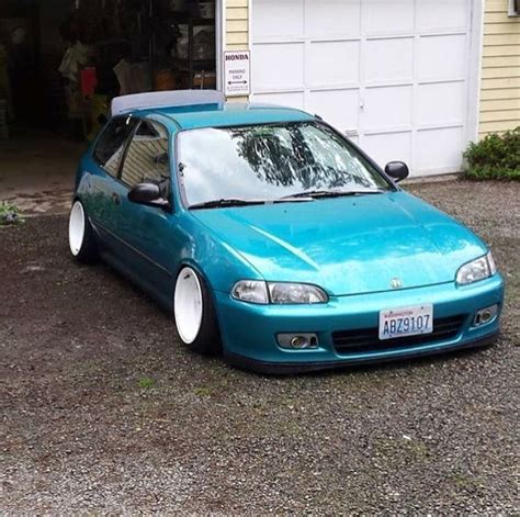 baby blue honda civic si - Savanna Leak