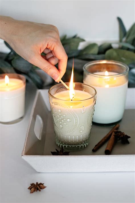 Create Your Autumn Oasis with 7 Fall Essential Oil Candle Blends ...