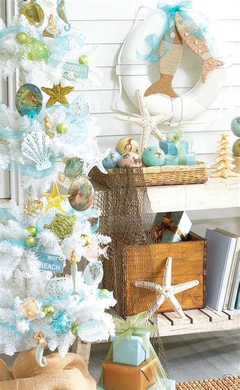 Beach Christmas Decorations & Ideas Inspired by Sea, Sand & Shells ...