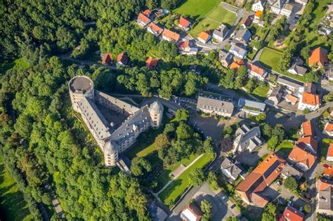 Büren from the bird's eye view: Castle of the fortress Wewelsburg on ...