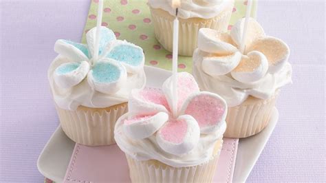 Flower Cupcakes Recipe - Tablespoon.com