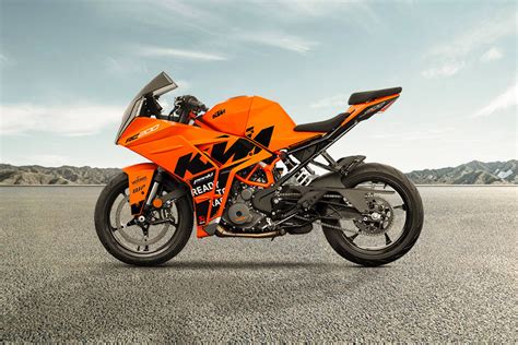 KTM RC 200 GP Edition Price, Images, Mileage, Specs & Features