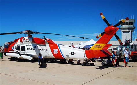 Sikorsky MH-60 Jayhawk - Price, Specs, Photo Gallery, History - Aero Corner