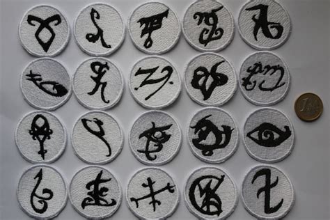 Shadowhunters runes