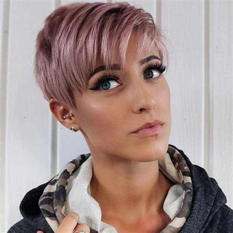 corti e lisci pixie | Short hair styles pixie, Thick hair styles, Short ...