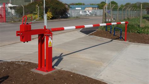 Heavy Duty Manual Swing Arm Barrier - Linkstride Security Limited