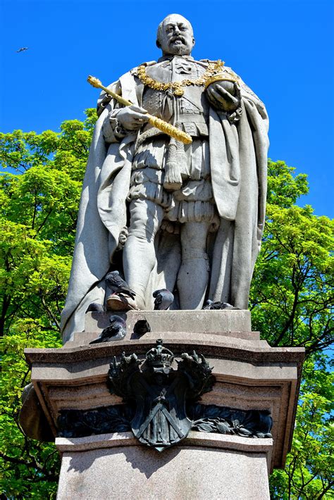 King Edward VII Statue in Aberdeen, Scotland - Encircle Photos