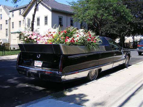 Cadillac Fleetwood flower car - specs, photos, videos and more on ...