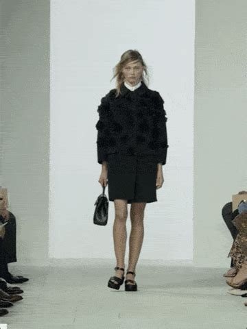 catwalk | GIF | PrimoGIF