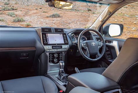 2022 Toyota Land Cruiser Prado | DailyRevs.com