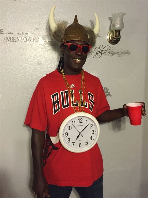 Flavor Flav Halloween Costume | Punny halloween costumes, Flavor flav ...