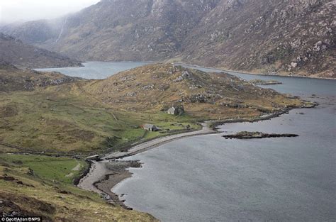 Scotland's 'bothies' that are FREE to stay in | Daily Mail Online