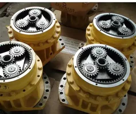 Slewing drive vs. traditional worm gear drives: advantages and ...