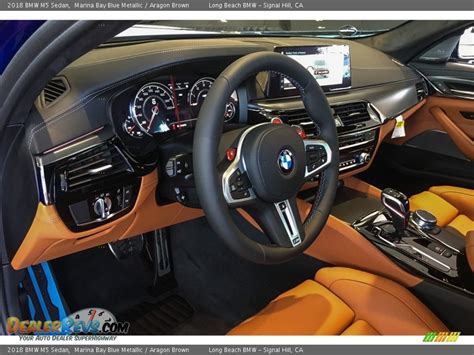 Dashboard of 2018 BMW M5 Sedan Photo #5 | DealerRevs.com