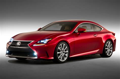 2015 Lexus RC Stuns Some With True Sports-Coupe Appeal