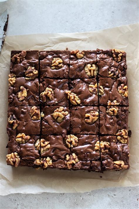 Walnut Brownies | URBAN BAKES