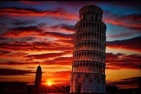 TableauRobot: Picture of Leaning Tower of Pisa Sunset