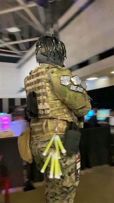 360° of my Knight Cosplay - escape from tarkov : r/cosplayers