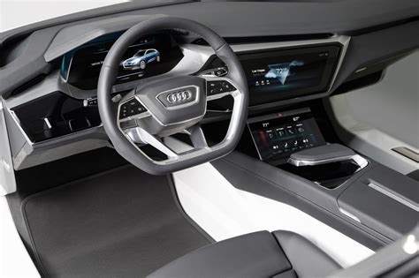 Audi's Car Interior Of The Future Has Screens Everywhere | Carros audi ...