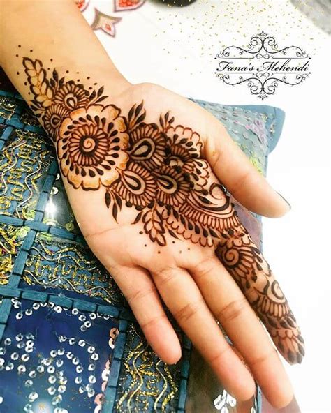 Super Trendy & Unique Arabic Mehendi Designs For Brides!