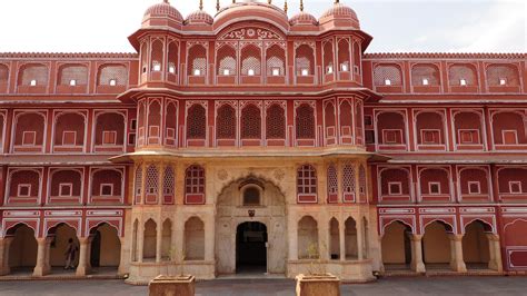 Guests Can Now Stay in the Royal Palace of Jaipur for the First Time ...