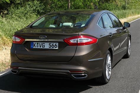 Ford Mondeo Vignale review: 2015 first drive|Ford Mondeo Vignale review ...