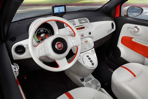 The All-Electric Fiat 500e - SolarFeeds Magazine