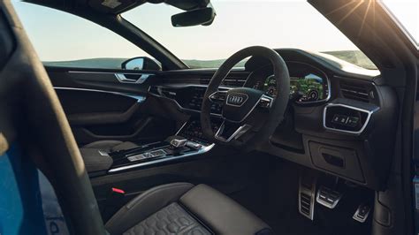 Audi RS7 Interior Layout & Technology | Top Gear