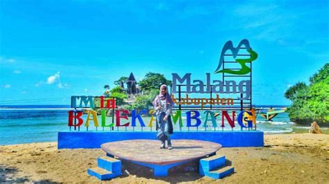 Pesona Wisata Pantai Balekambang Malang