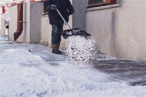 5 Natural Ice Melt Alternatives to Keep Your Surroundings Safe