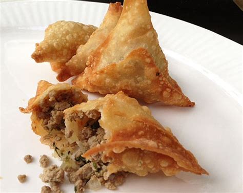 Somali Sambusa is a stuffed triangular pastries with lamb beef