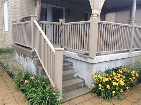 Premium Deck Railing From 2x4 and 2x6 Construction Lumber : 7 Steps ...