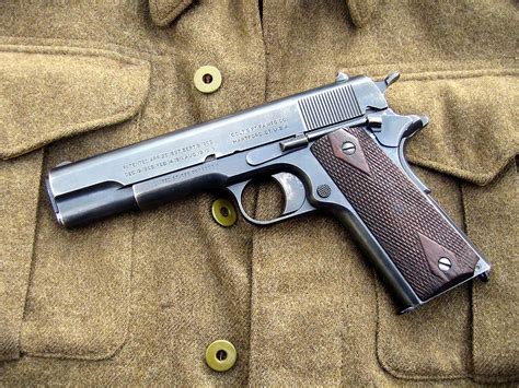 Guns & Weapons: Colt M1911