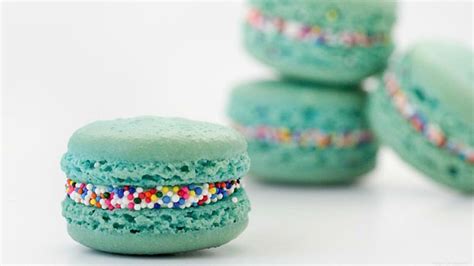 Le Macaron to bring French pastries to The Corners - Milwaukee Business ...