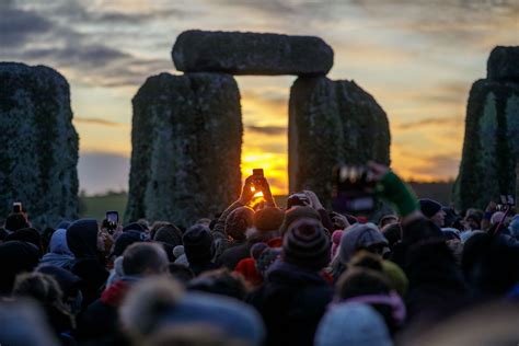 Stonehenge Winter Solstice 2025 - Elane Harriet