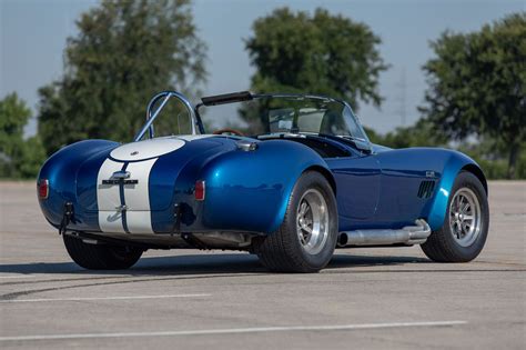 Shelby 427 Cobra Price, Specs, Photos & Review