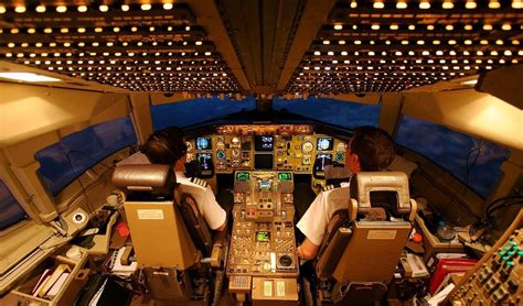 Cockpit view of Boeing 767 : r/cockpits