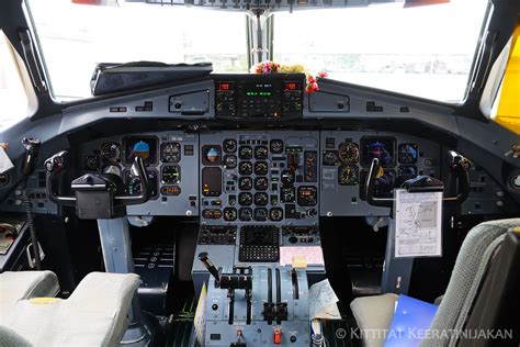 Atr 72 Cockpit Poster / ATR 42-500 Cockpit Poster | CockpitPosters.co ...