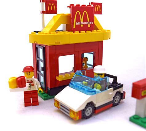 McDonalds Restaurant - LEGO set #3438-1 (Building Sets > Town)