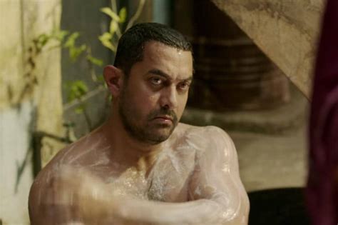 Dangal Crosses Rs 385 Crore in India, Aamir Khan Feels 'Touched'