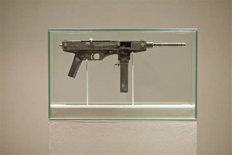 Luty Sub-machine Guns: past, present & future - Armament Research ...