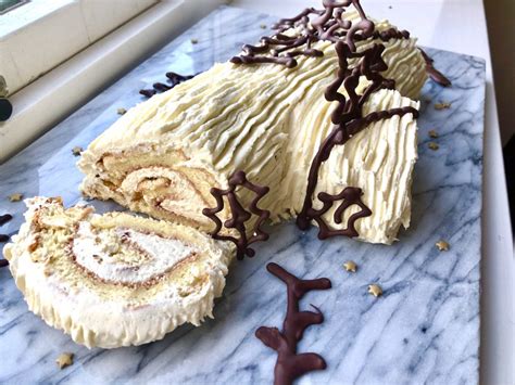 White Chocolate Yule Log - Maverick Baking