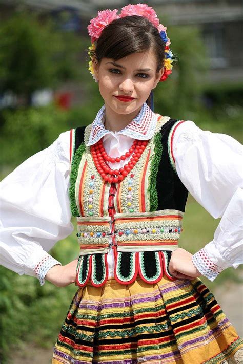 lunacylover: Polish costumes: Lublin folk costume (ŁANY Song and Dance ...