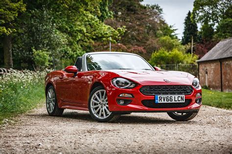 2017 Fiat 124 Spider - 5 Things We Love About The Italian MX-5