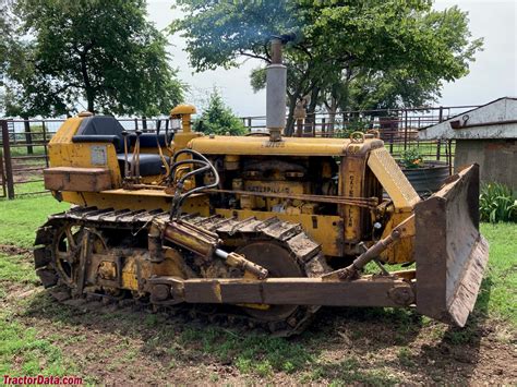 TractorData.com Caterpillar D2 tractor photos information